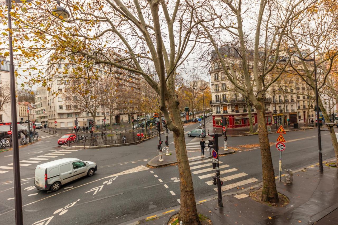 Enjoy The Traditional Parisian Life Exterior photo